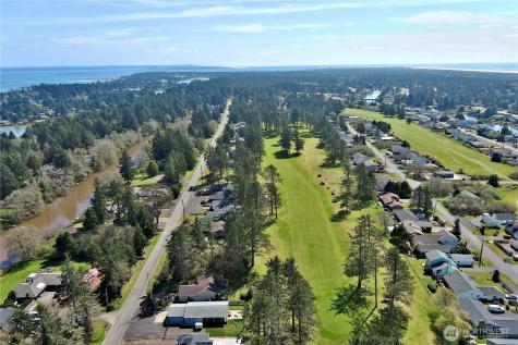 381 Dolphin Avenue NE Ocean Shores WA 98569