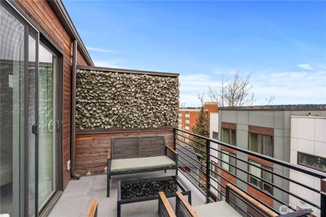 9266 50th Avenue S Seattle WA 98118