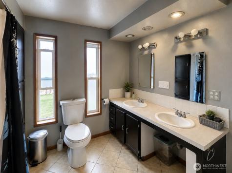 402 Juniper Street Oroville WA 98844