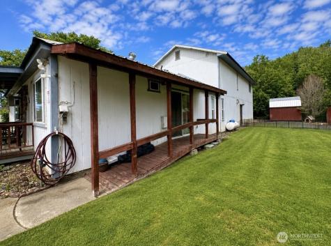 402 Juniper Street Oroville WA 98844