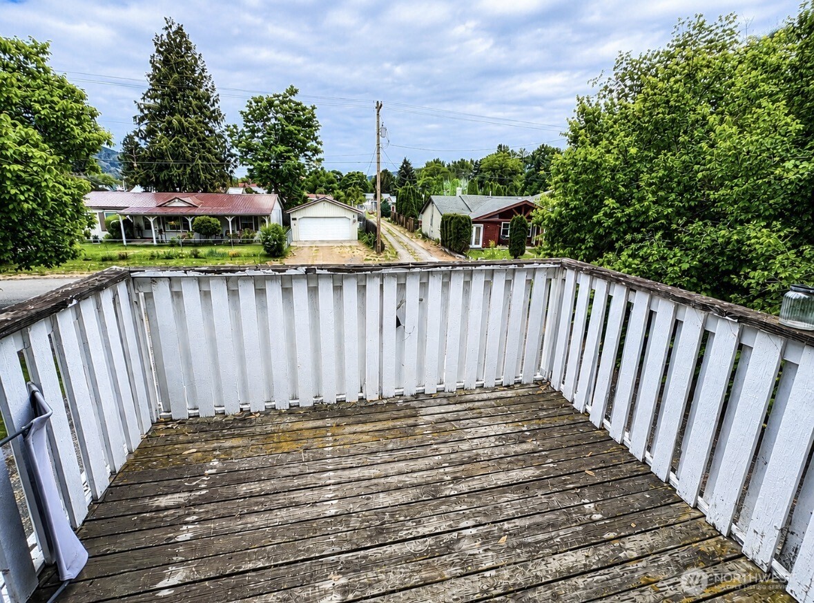 402 Juniper Street Oroville WA 98844