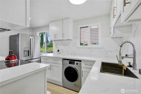 5720 37th Avenue S Seattle WA 98118