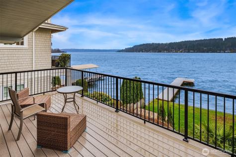 6631 Ripley Lane SE Renton WA 98056
