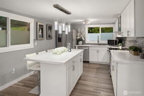 6631 Ripley Lane SE Renton WA 98056