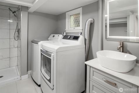 6631 Ripley Lane SE Renton WA 98056