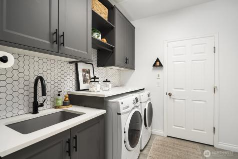 27212 SE 12th Place Sammamish WA 98075