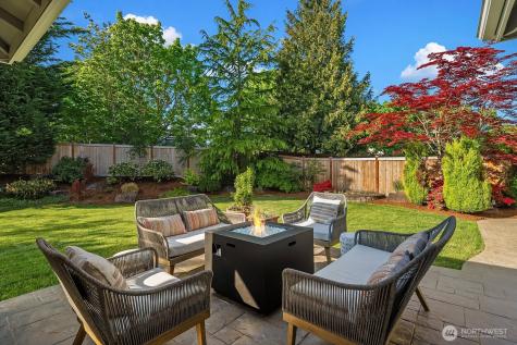 27212 SE 12th Place Sammamish WA 98075