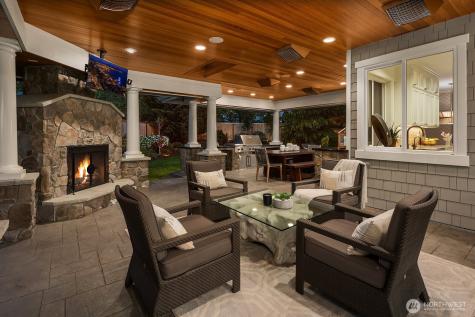 27212 SE 12th Place Sammamish WA 98075