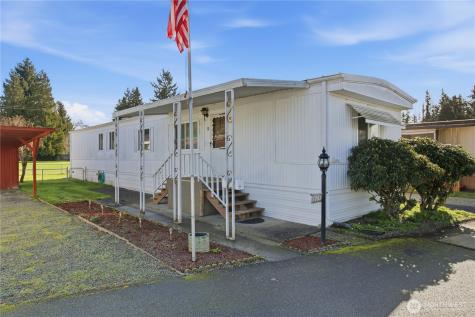 5703 113th Avenue E Puyallup WA 98372