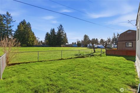 5703 113th Avenue E Puyallup WA 98372