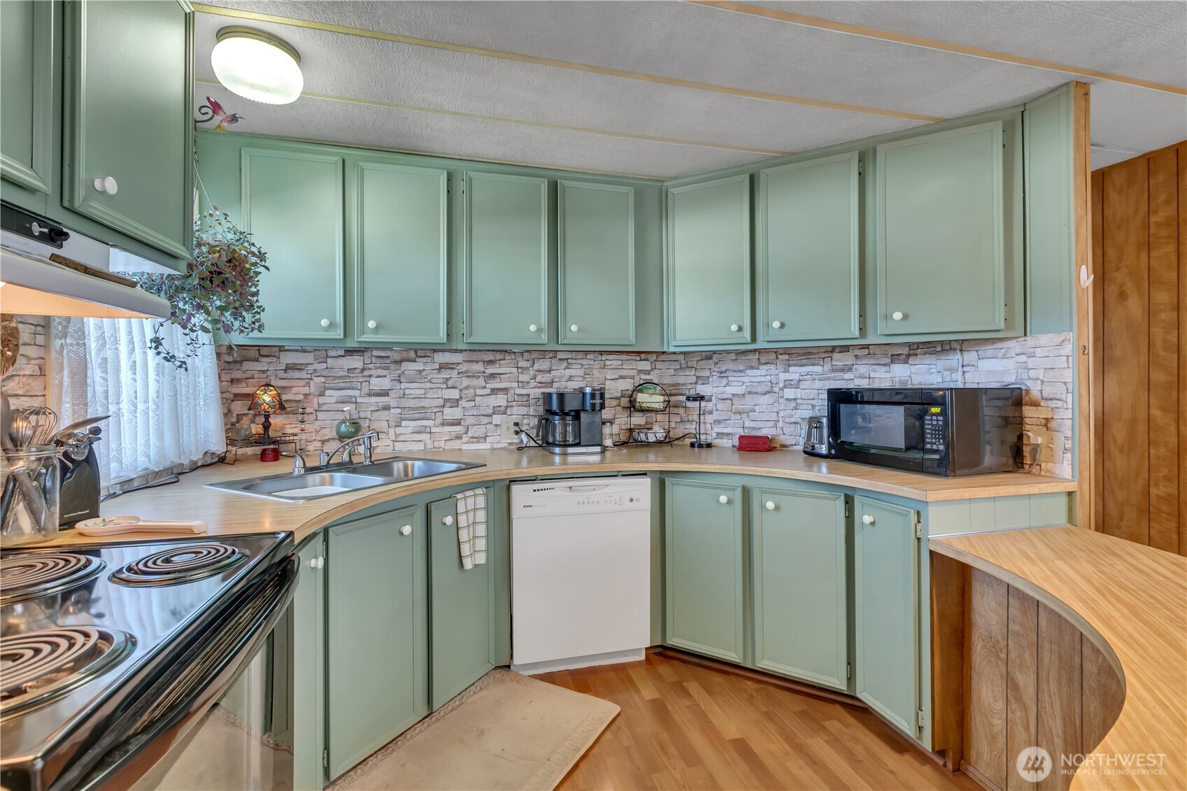 5703 113th Avenue E Puyallup WA 98372