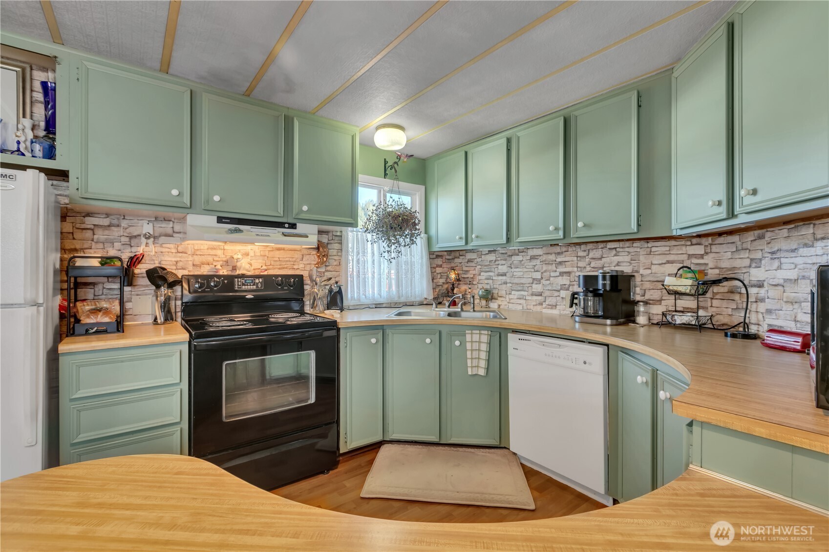 5703 113th Avenue E Puyallup WA 98372