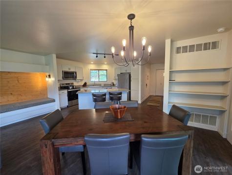 1 Lodge 609-o Manson WA 98831