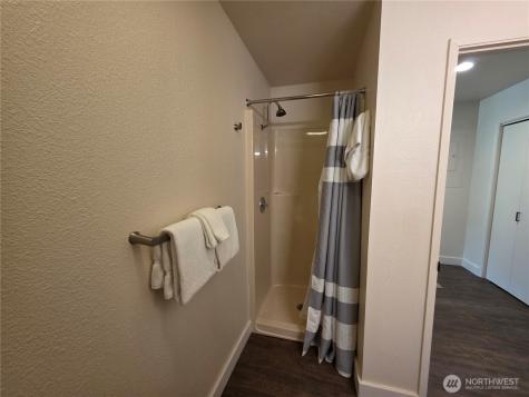 1 Lodge 609-o Manson WA 98831