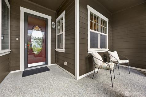 8633 Bainbridge Loop NE Lacey WA 98516