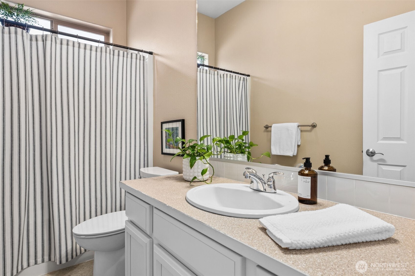 8633 Bainbridge Loop NE Lacey WA 98516
