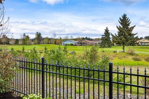 8633 Bainbridge Loop NE Lacey WA 98516