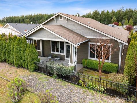 8633 Bainbridge Loop NE Lacey WA 98516
