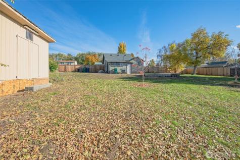 646 N Gale Place East Wenatchee WA 98802