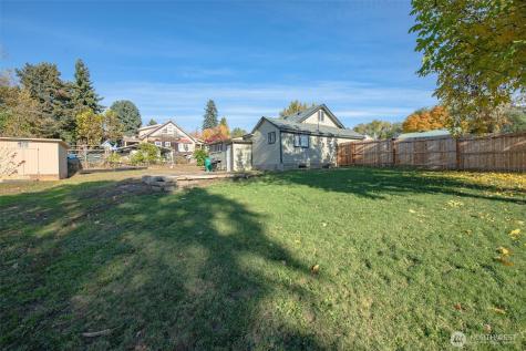 646 N Gale Place East Wenatchee WA 98802