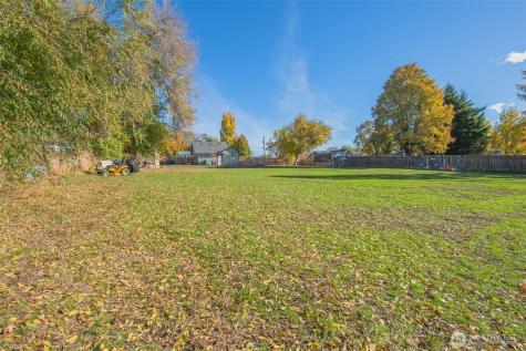 646 N Gale Place East Wenatchee WA 98802