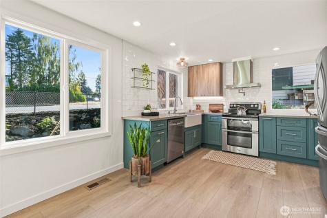 12077 75th Avenue S Seattle WA 98178
