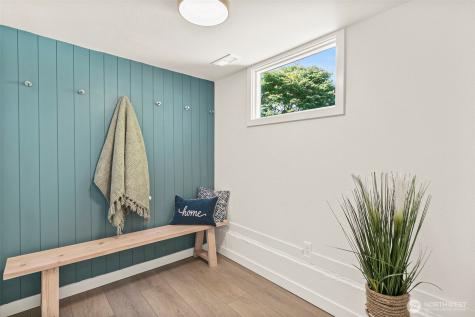 12077 75th Avenue S Seattle WA 98178