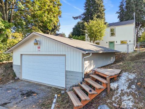 12077 75th Avenue S Seattle WA 98178