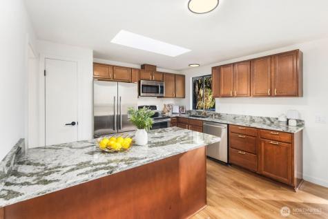 6504 137th Drive NE Lake Stevens WA 98258