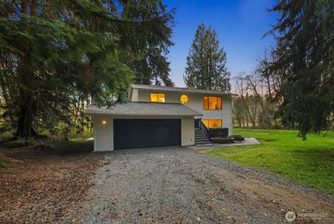 6504 137th Drive NE Lake Stevens WA 98258
