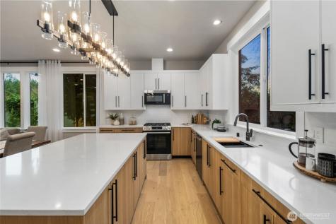 5012 114th Avenue NE Kirkland WA 98033