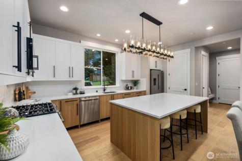 5012 114th Avenue NE Kirkland WA 98033