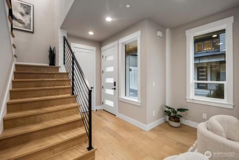 5012 114th Avenue NE Kirkland WA 98033