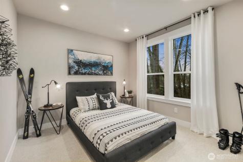 5012 114th Avenue NE Kirkland WA 98033
