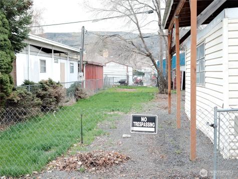 305 Burdin Boulevard Grand Coulee WA 99133