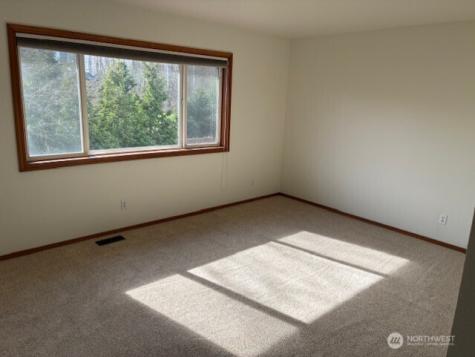 12312 9th Street E Edgewood WA 98372