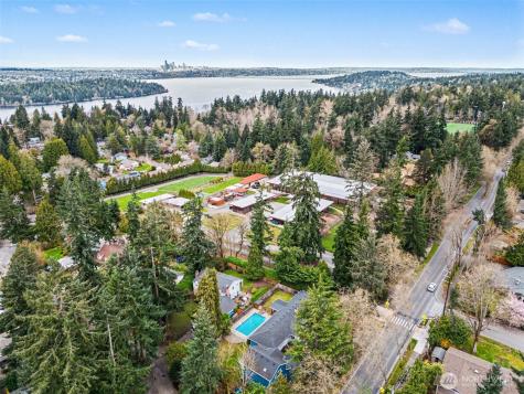 6201 Island Crest Way Mercer Island WA 98040