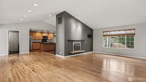 6201 Island Crest Way Mercer Island WA 98040