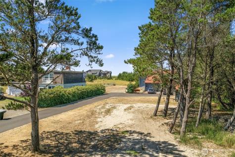 1205 116th Lane Long Beach WA 98631