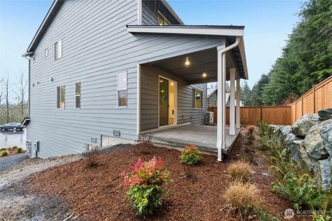 24327 13th Avenue SE Bothell WA 98021
