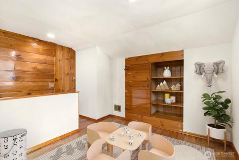 12438 9th Avenue S Seattle WA 98168