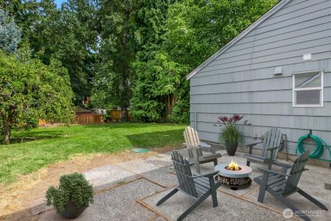 12438 9th Avenue S Seattle WA 98168