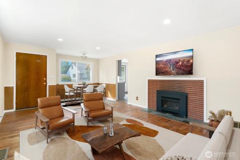 12438 9th Avenue S Seattle WA 98168
