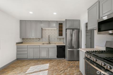 12438 9th Avenue S Seattle WA 98168