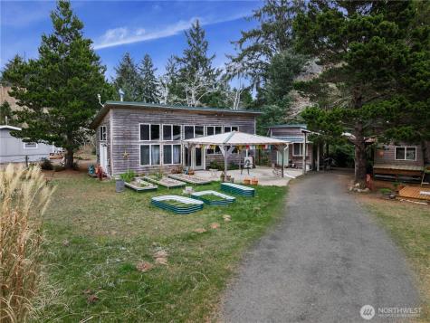 27858 Y Lane Ocean Park WA 98640
