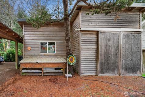 27858 Y Lane Ocean Park WA 98640