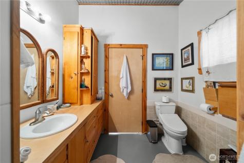 27858 Y Lane Ocean Park WA 98640