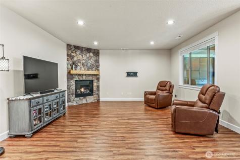 136 Zephyr Drive Silverlake WA 98645