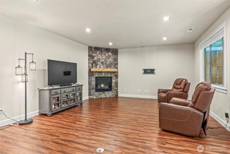 136 Zephyr Drive Silverlake WA 98645