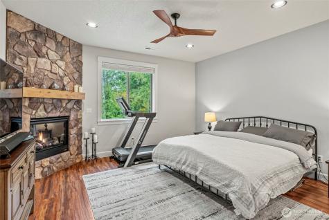 136 Zephyr Drive Silverlake WA 98645